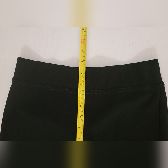 Joseph Ribkoff Classic Pull On Pants With Slit Back Hemline in Black Sz 4 - Picture 9 of 10